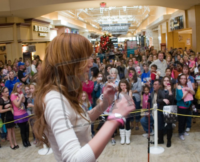 11-19-2011 Kentucky Oaks Mall _30
