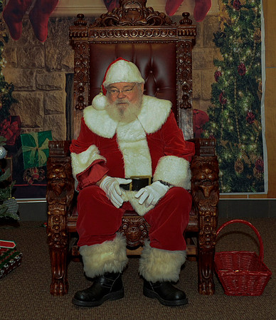 12-13-2025 Cupcakes with Santa17498