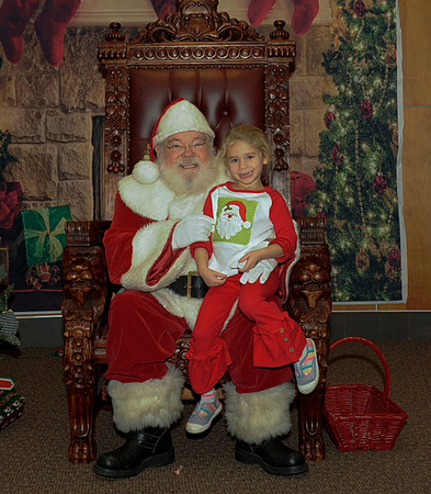 12-13-2025 Cupcakes with Santa17511