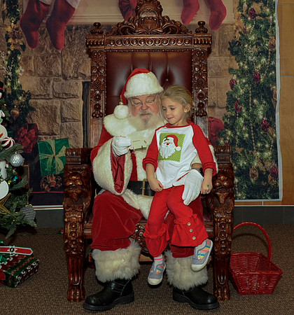 12-13-2025 Cupcakes with Santa17510