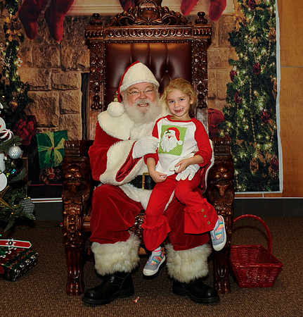 12-13-2025 Cupcakes with Santa17512