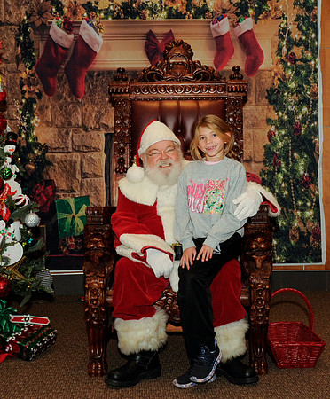 12-13-2025 Cupcakes with Santa17517
