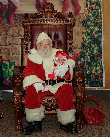 12-13-2025 Cupcakes with Santa17528