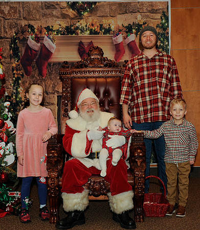 12-13-2025 Cupcakes with Santa17534