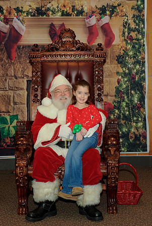 12-13-2025 Cupcakes with Santa17544