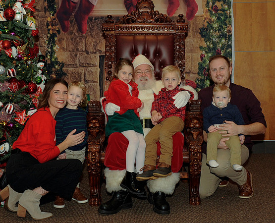 12-13-2025 Cupcakes with Santa17554