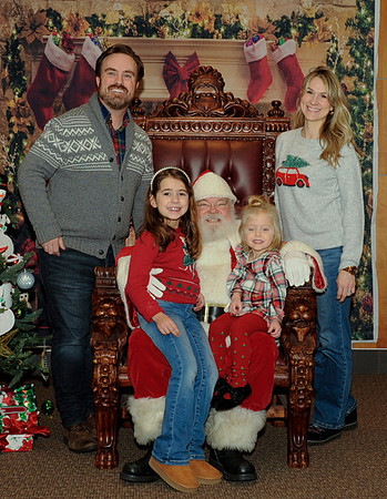 12-13-2025 Cupcakes with Santa17575