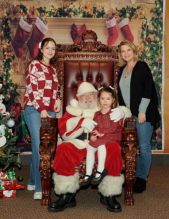 12-13-2025 Cupcakes with Santa17580