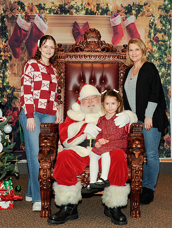12-13-2025 Cupcakes with Santa17581