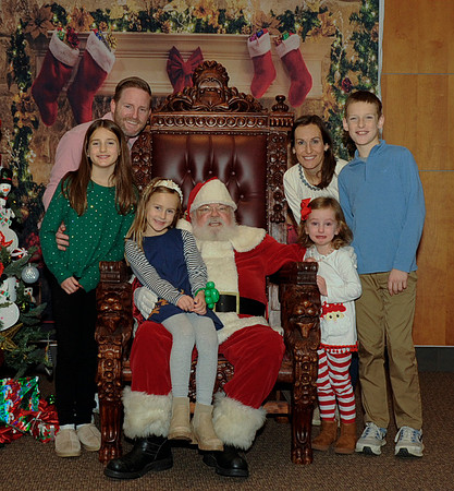 12-13-2025 Cupcakes with Santa17584