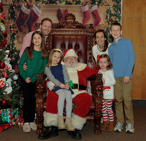 12-13-2025 Cupcakes with Santa17585