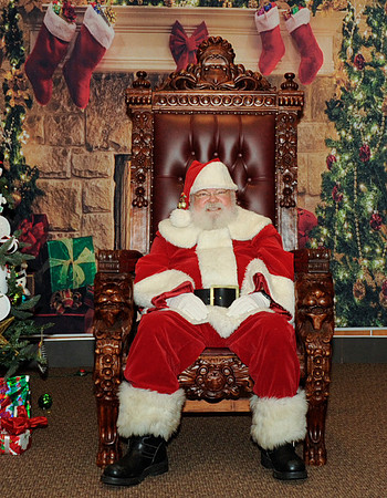 12-13-2025 Cupcakes with Santa17602