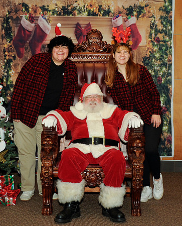 12-13-2025 Cupcakes with Santa17611