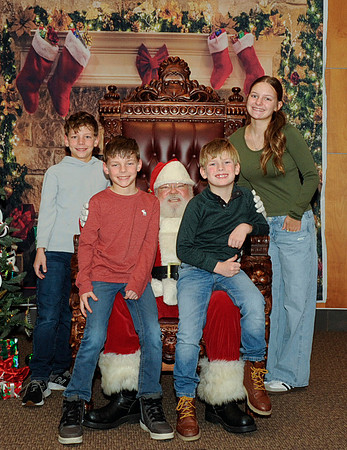 12-13-2025 Cupcakes with Santa17615