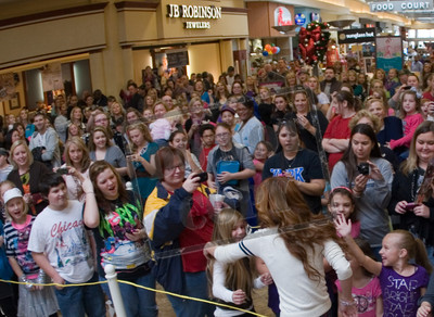 11-19-2011 Kentucky Oaks Mall _12