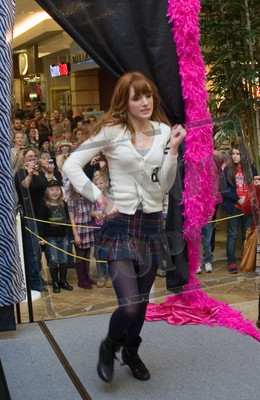 11-19-2011 Kentucky Oaks Mall _33