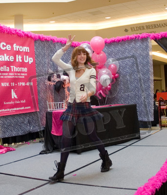 11-19-2011 Kentucky Oaks Mall _8