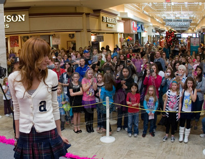 11-19-2011 Kentucky Oaks Mall _29