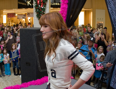 11-19-2011 Kentucky Oaks Mall _27